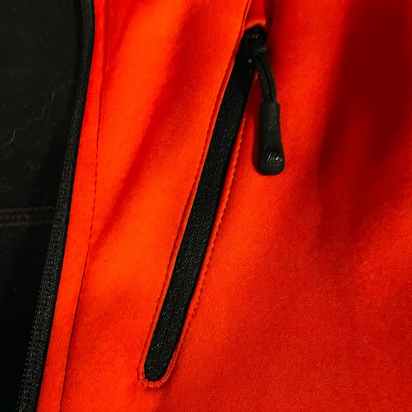 Misty Mountain Hooded Jacket - Picture 4 of 14